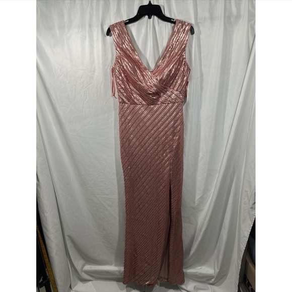 NWT $1395 Rene‎ Ruiz Collection [ 10 ] V-Neck Sequin Column Gown in Pink - Picture 4 of 15